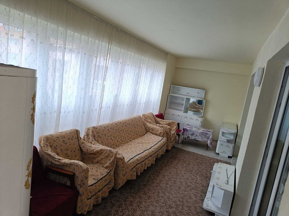 Închiriez ap. 2 camere, spațios, Florești zona Porii