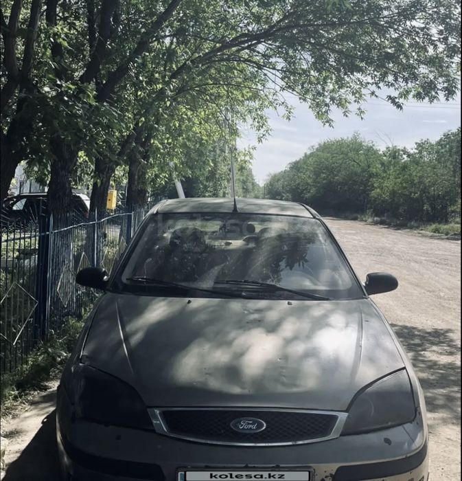 Ford Focus zx4 2005