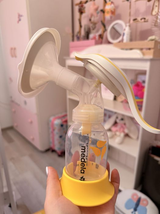 Ръчна двуфазна помпа “Medela”