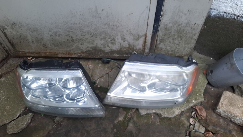 Фарове  а за Jeep Grand Cherokee(2002-2004)