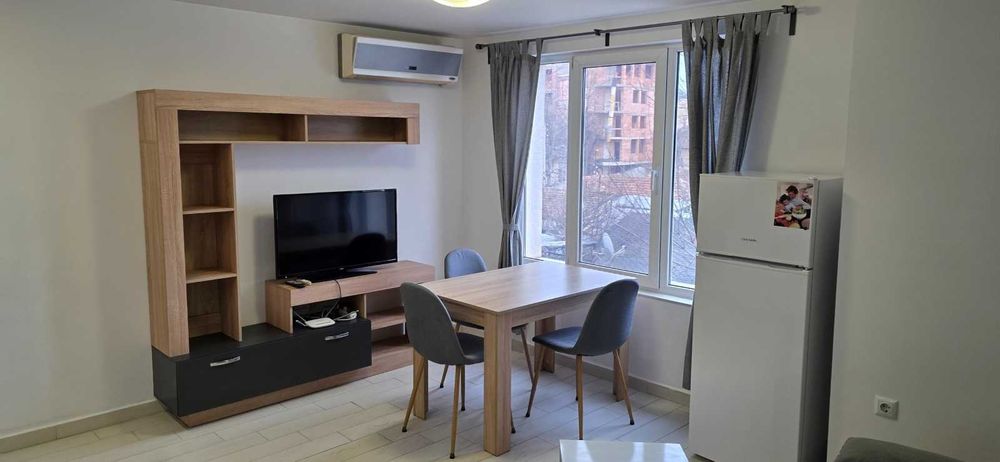 Дава се под наем Двустаен апартамент в Варна, Автогара - 65 кв.м за 428.91 € - Снимка #3