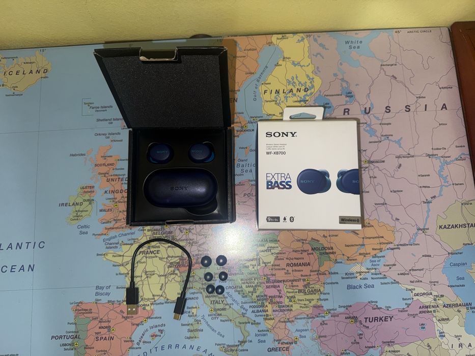 Слушалки sony.Супер бас и уникален звук.