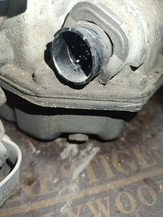 АКПП GM 4L30e 2х поддонная BMW M42 M40 M50 e36 e34 e46 e39