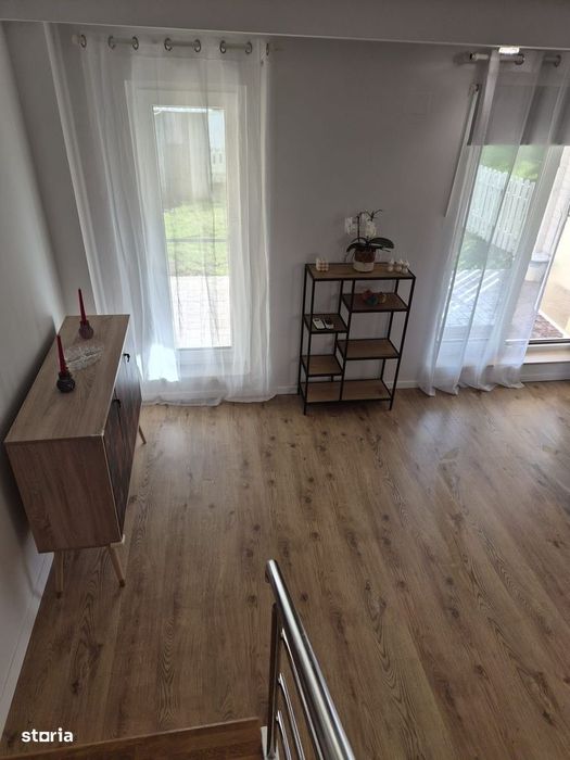 Vila 3 camere in Cosmopolis