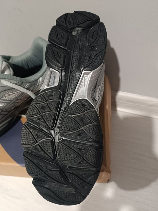 Нови Assics 43-43.5