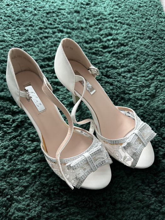 Pantofi de mireasa 36 de vanzare