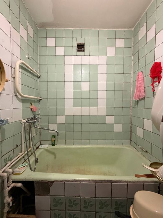 Юнусабад 10квартал 1в2/3/5 46 кв.м хороший ремонт срочно