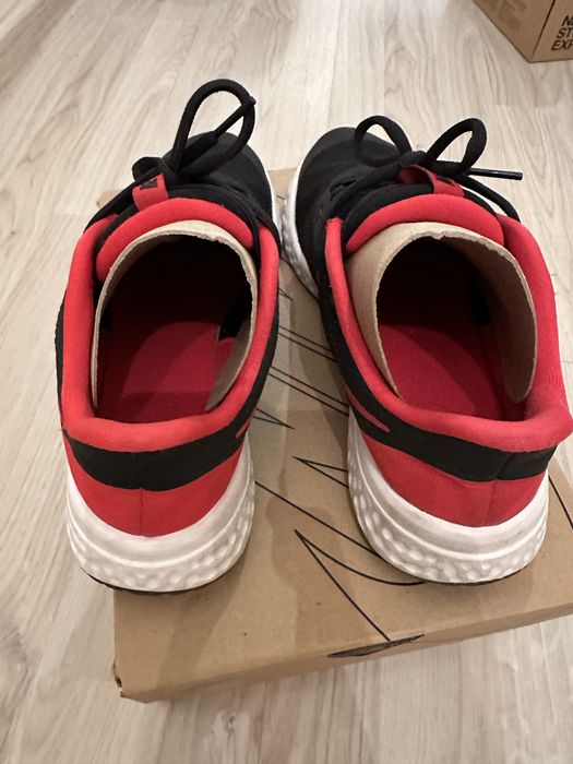 Nike Revolution , The North Face , Nike air force 1