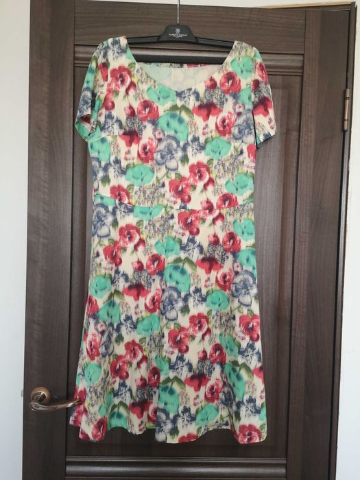 Женское платье все вместе по 1000тг