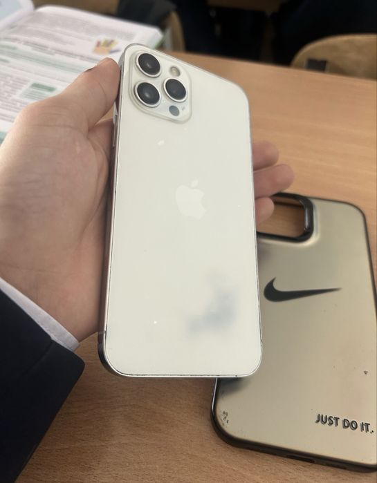 12про макс айфон