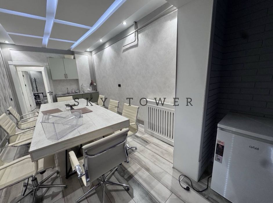 Офис с мебелью 110м2 возле метро Ойбек!