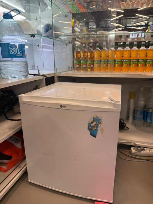 Продаю морозильник LG