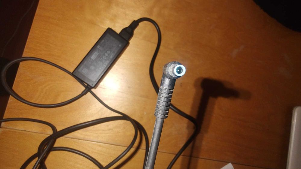 incarcator laptop HP 65w mufa albastra cu pin miljoc