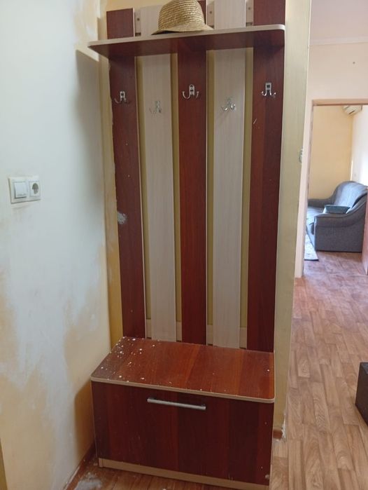 Продаётся Прихожка