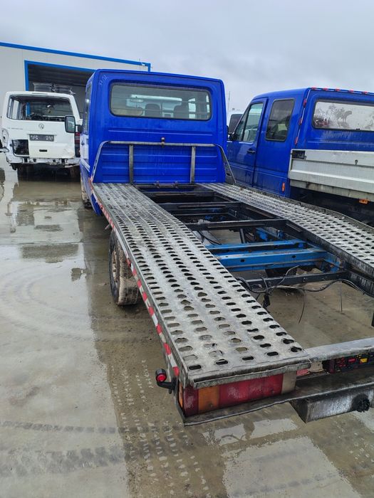 Платформата с размери Дължина 4.00 м / Широчина 1.93 м