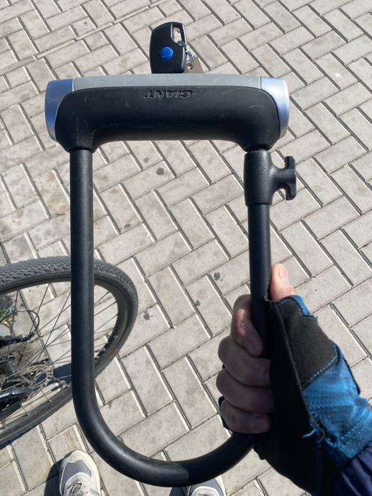 Велозамок Giant надежный