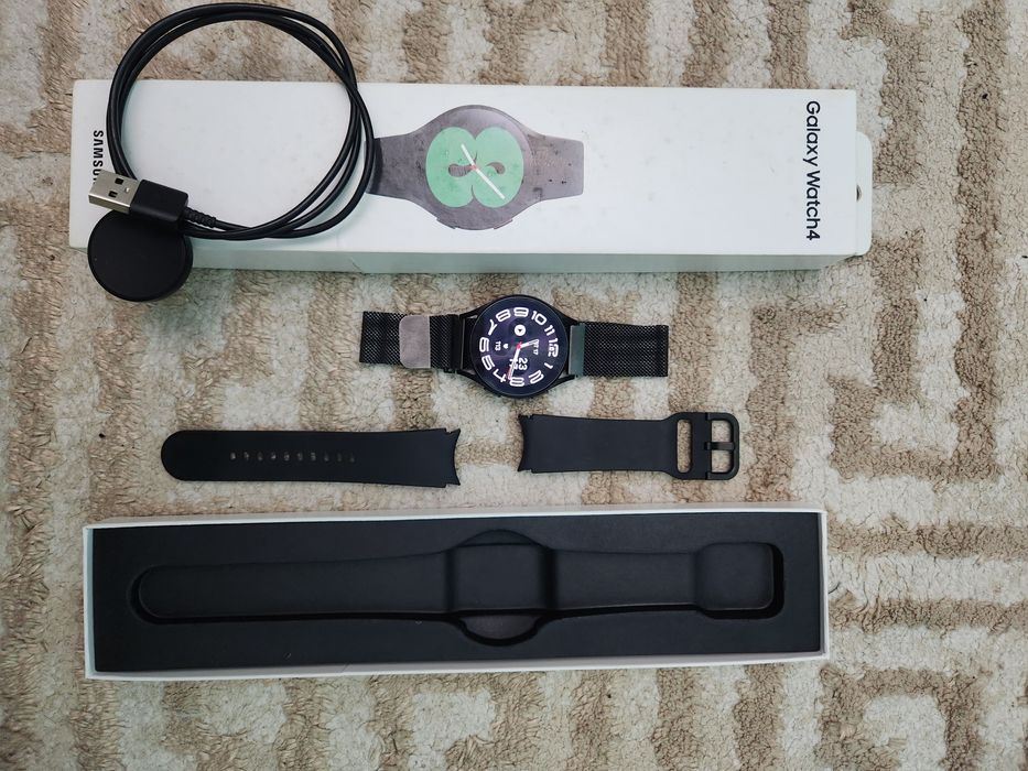 Galaxy S10e + Galaxy watch4