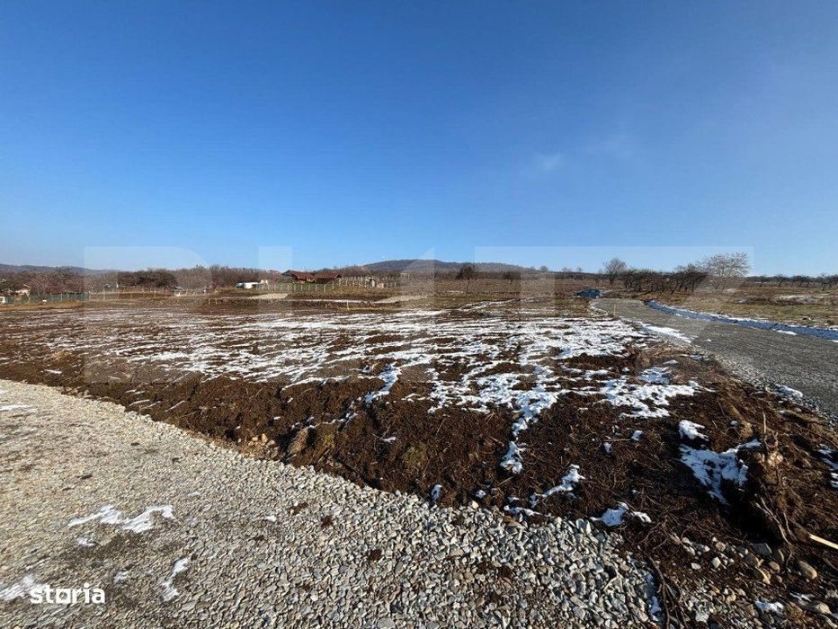 Teren intravilan de vanzare, 550 mp, zona Leoni