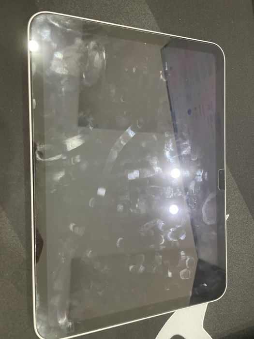 Продаеться в отличном состояние Ipad 10