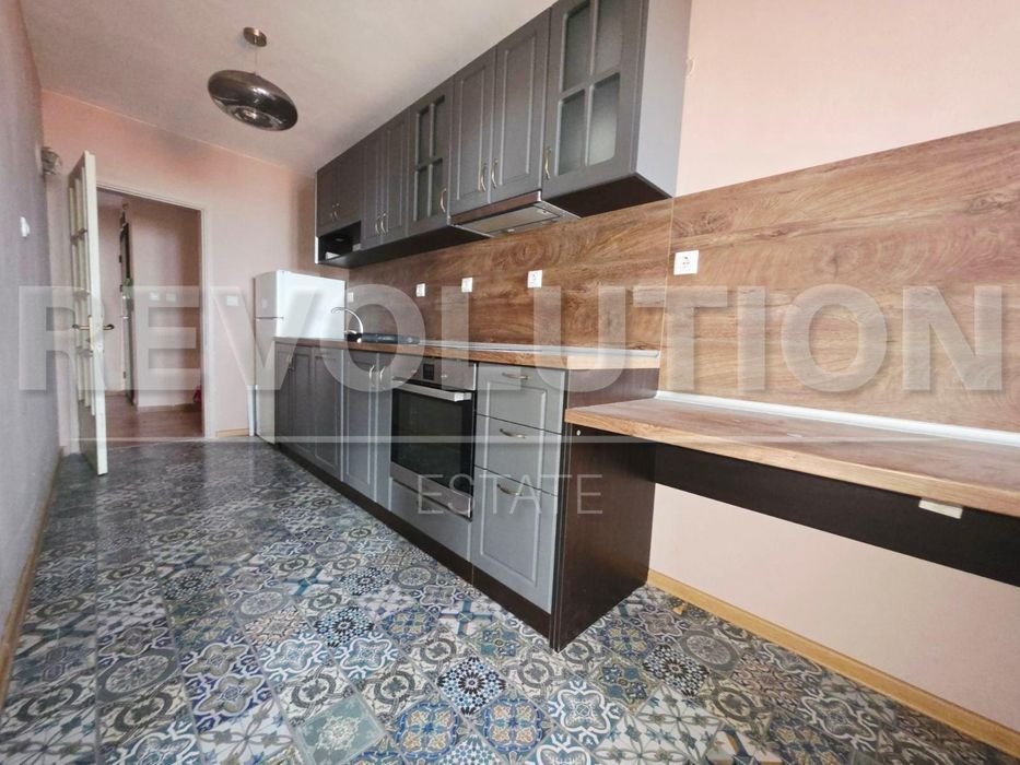 Многостаен апартамент в ж.к. Хладилника