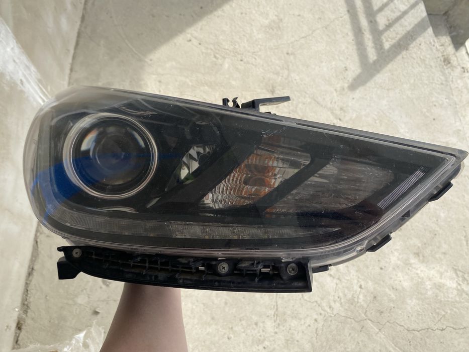 Фара Hyundai Accent