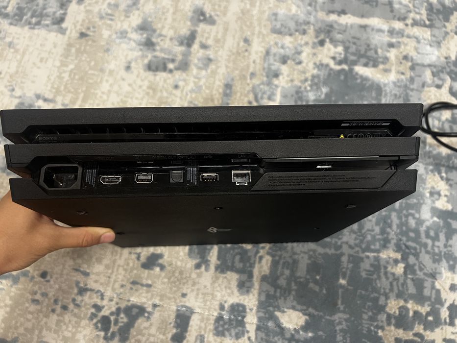 Ps4 pro с играми внутри и дисками