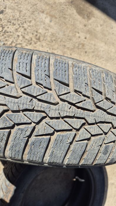 2 бр. зимни гуми Nokian WRD4 185 60 15