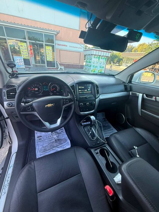 Продаётся Chevrolet Captiva 4