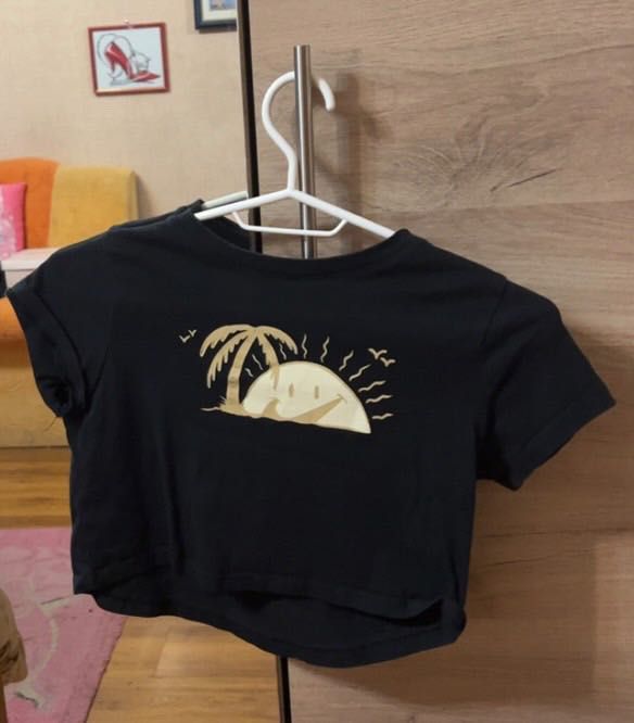 Продавам детска блузка на nike носена точно 1 път!!!