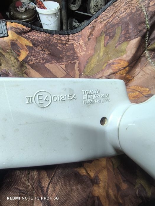 Зеркало на lexus -harrier правое