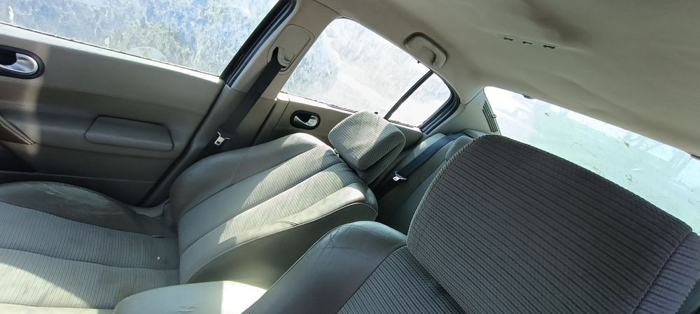 Dezmembrari  Renault MEGANE 2  2002  > 2012 1.5 dCi Motorina