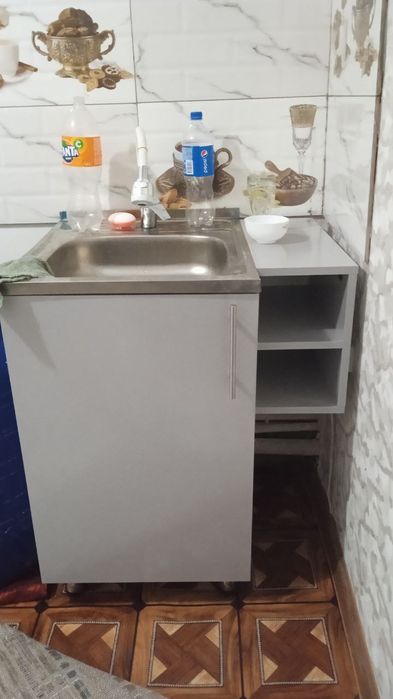 Уй сотилади 3 хонали 2этаж