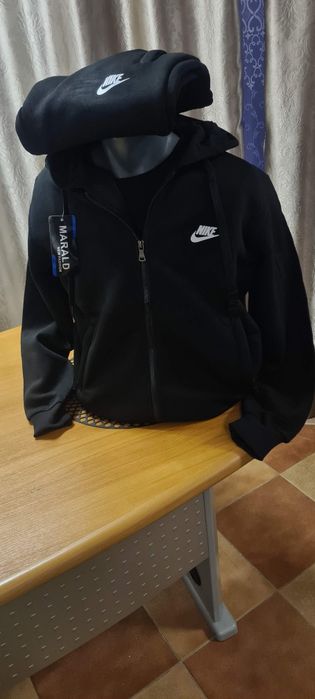 Trening nike barbati 3 piese!
