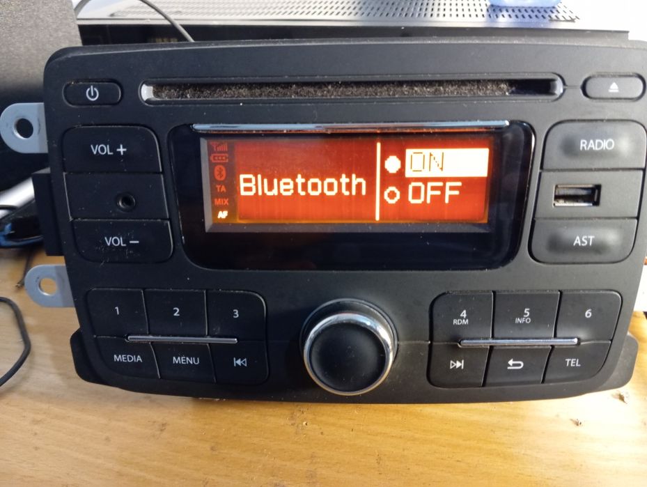 Radio cd Dacia cu Bt