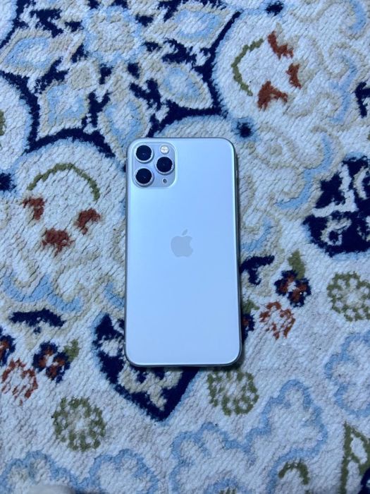 Айфон 11 про продам