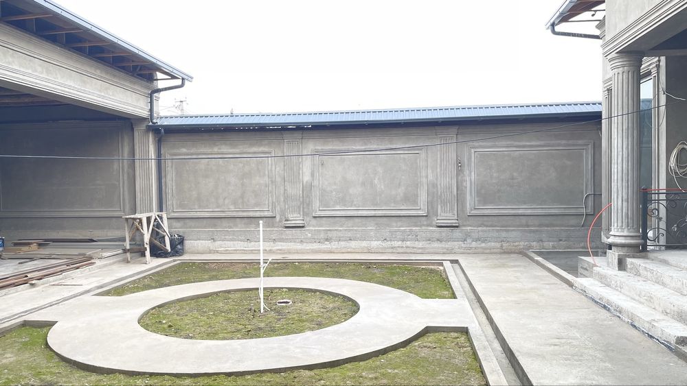 Янги ховли сотилади, Учтепа тумани, ориентир: эски Литературный инстит