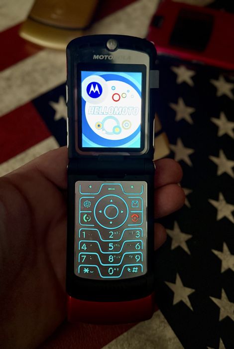 Motorola V3/V3i D&G ( Refurbished, ca noi /Libere de retea