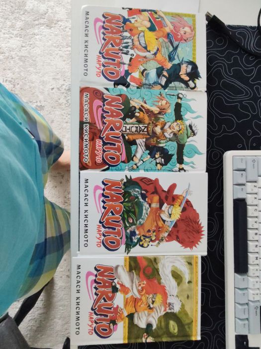 Манга Наруто (1-4, 7, 9, 10 книги).