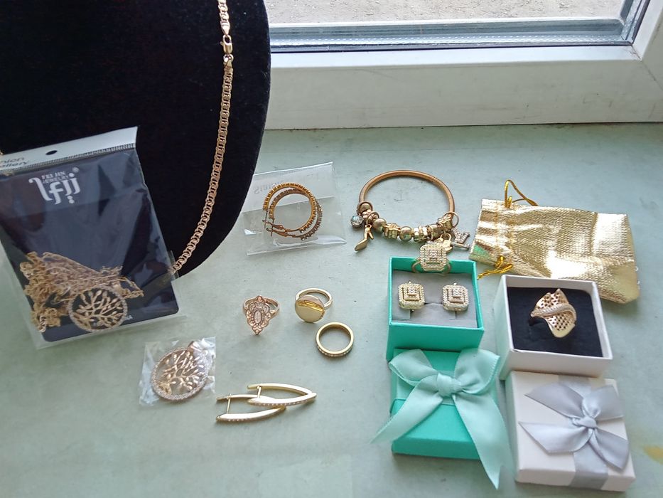 Продам бижутерии