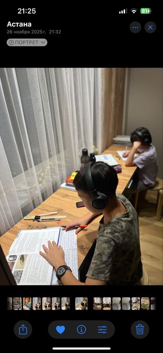 Продам стол для 2х школьников