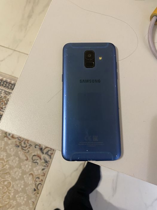 Samsung a6 в хорошем сост