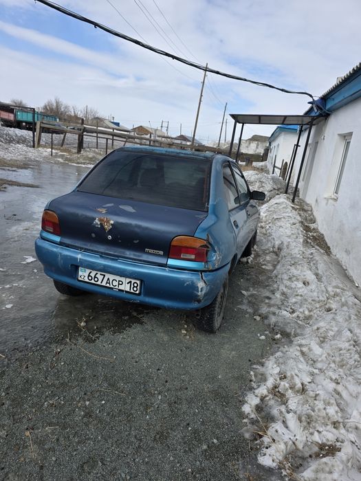 Продам автомобиль махда 121