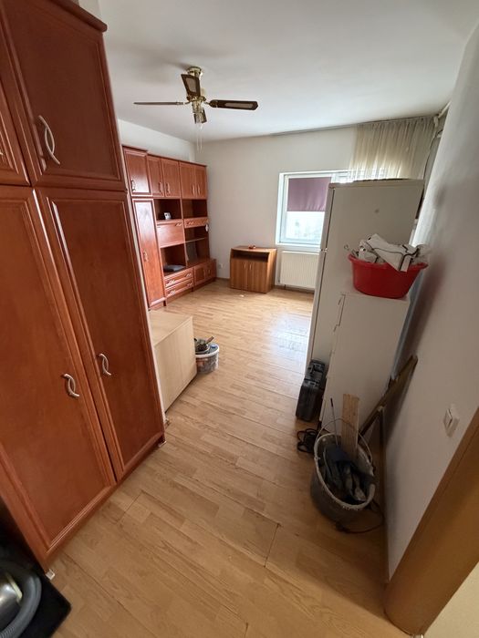 Vand Garsoniera Brasov