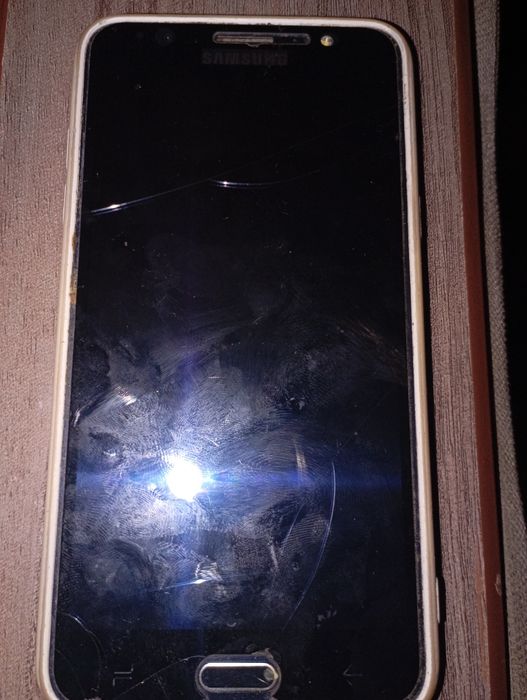 Samsung galaxy j7 (2016)