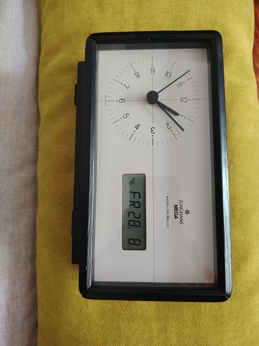 Ceas Jughans Radio controlat