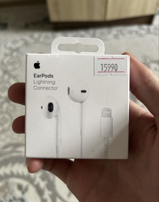 Айфон 14 128гб..