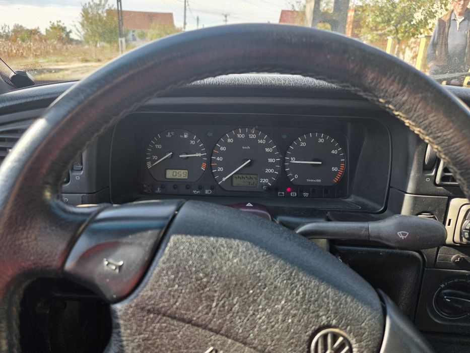 VW Passat Variant