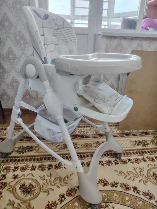 Стол для еди детский