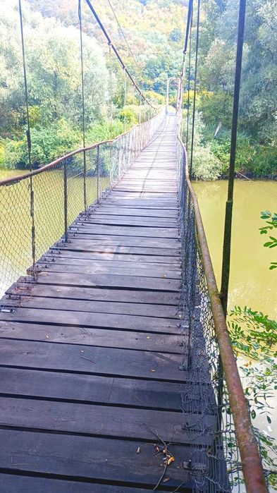 PROPRIETATE DEOSEBITĂ – Casă, Teren 2.500 MP si potential turistic