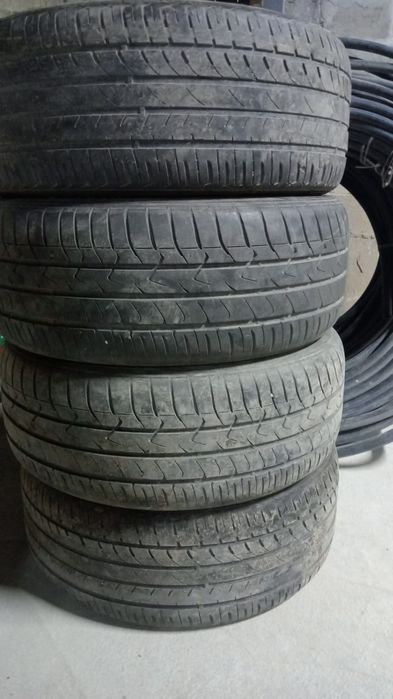 Летние шины 235/50/18